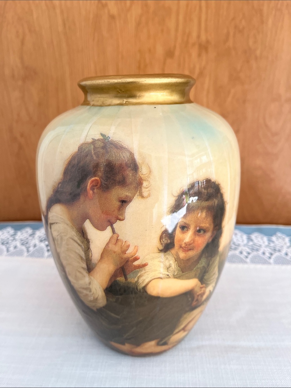 Vintage House of Lloyd "Friends Forever" Porcelain Vase - 7.5”